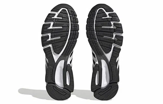 adidas Equipment 10 Em