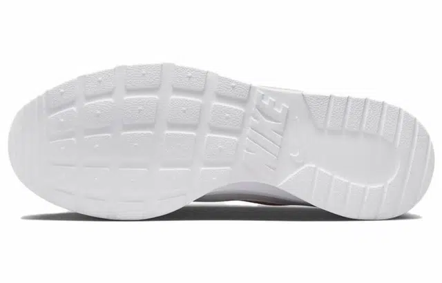 Nike Tanjun Refine