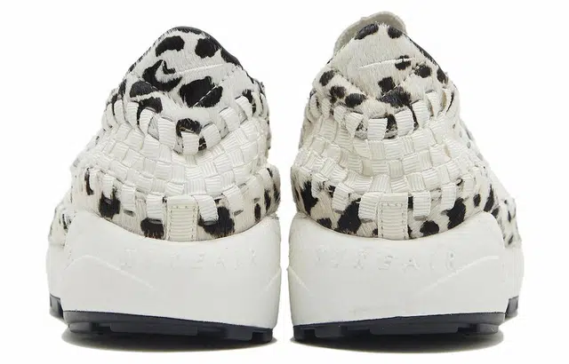 Nike Footscape Woven "Sail and Black"