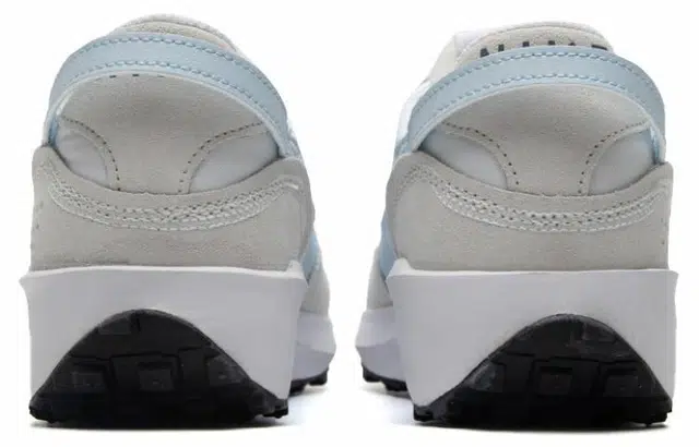 Nike Waffle Debut