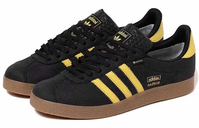 Descendant x adidas originals Gazelle DCDT GTX