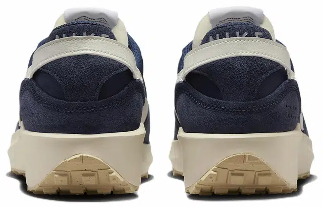 Nike Waffle Debut