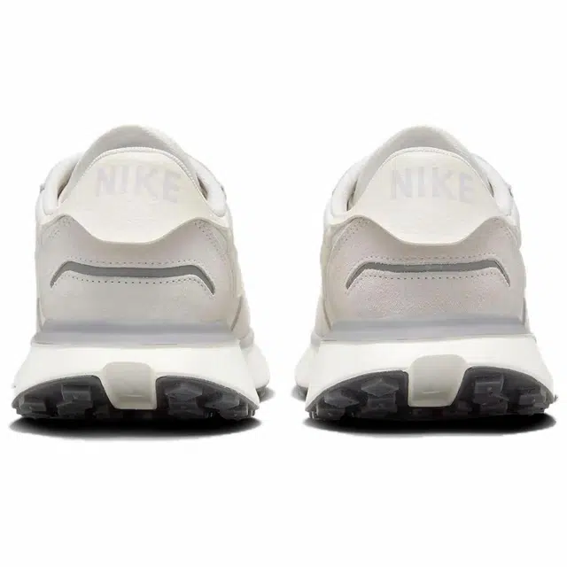 Nike Phoenix Waffle
