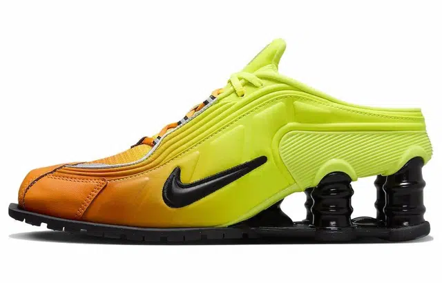 Martine rose x Nike Shox MR4 "Safety Orange"