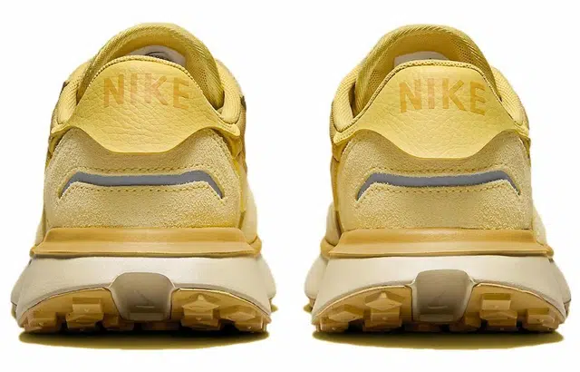 Nike Phoenix Waffle