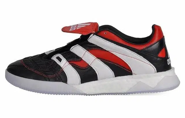 adidas Predator Accelerator
