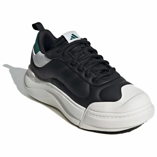 adidas MAXXCOURT LEATHER
