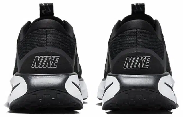 Nike Motiva
