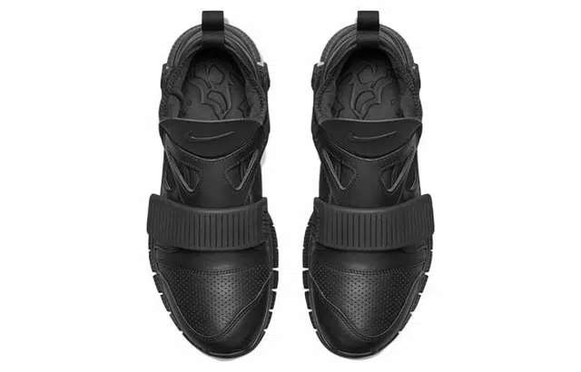 Nike Huarache Carnivore