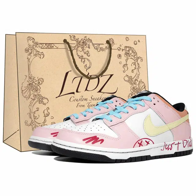 Nike Dunk Low LTDZ