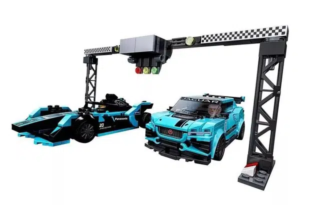 LEGO Formula E I-PACE eTROPHY Jaguar 76898