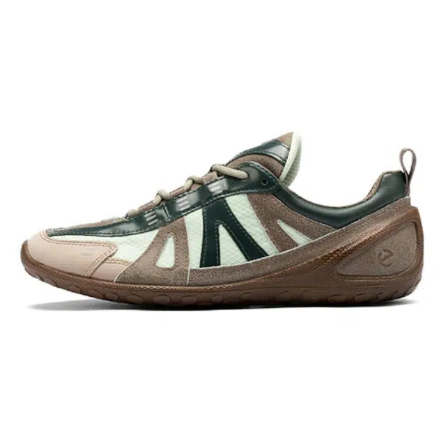 Natacha x ecco BIOM LITE