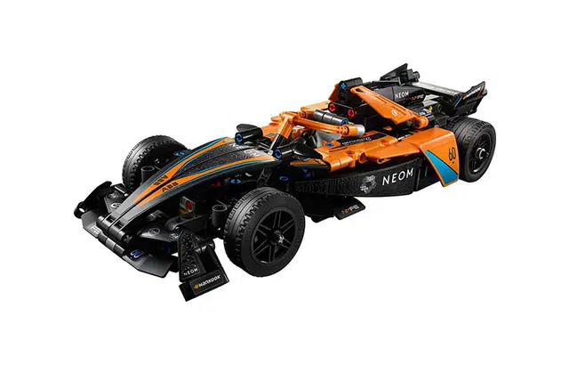 LEGO NEOM McLaren Formula E 452pcs 42169