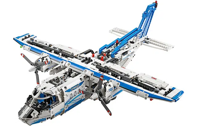 LEGO 42025