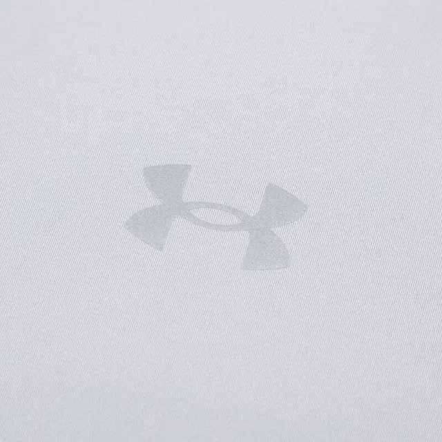 Under Armour T