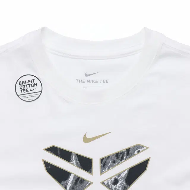 Nike logo T