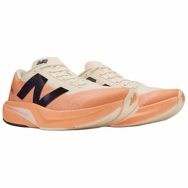 New Balance FuelCell Rebel v4