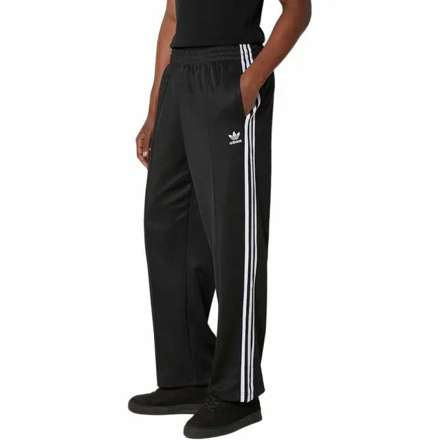 adidas ADICOLOR BAGGY FIT FIREBIRD TRACK PANTS