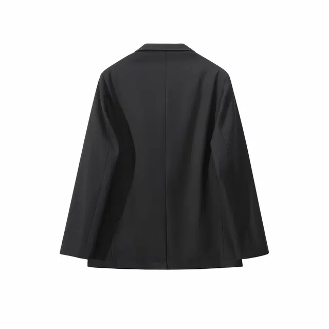 AW23