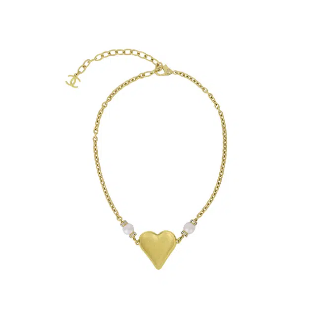CHANEL -