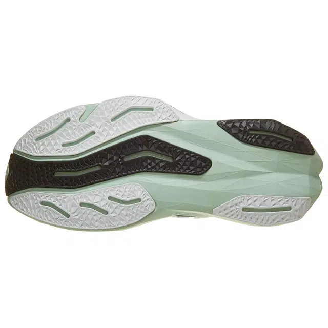 New Balance Fuelcell Rebel v4