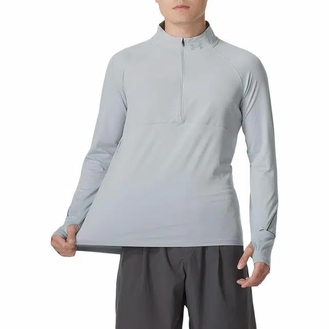 Under Armour T