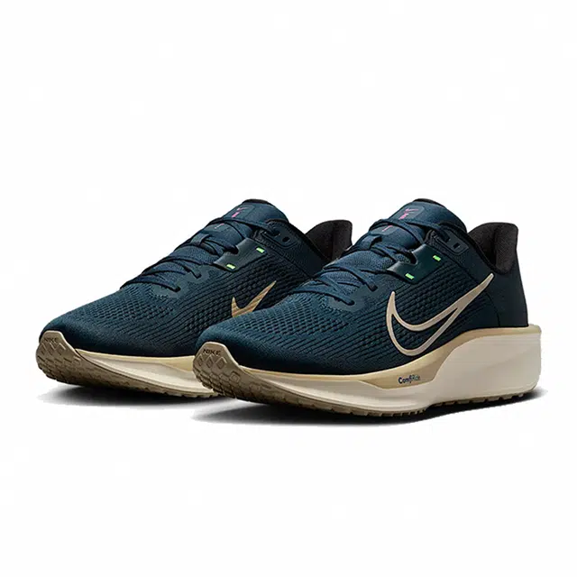 Nike Quest 6