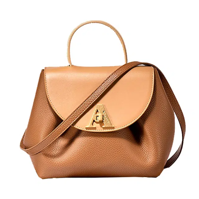 AQUASCUTUM