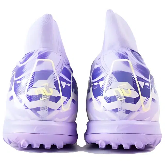 Nike 16