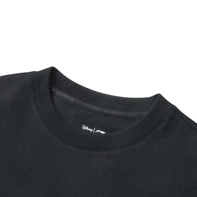 x Disney T