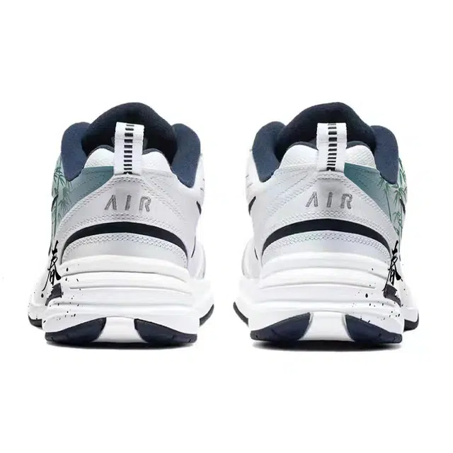 Nike Air Monarch 4