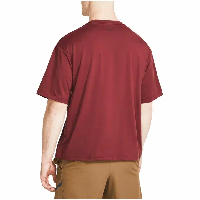 Under Armour T