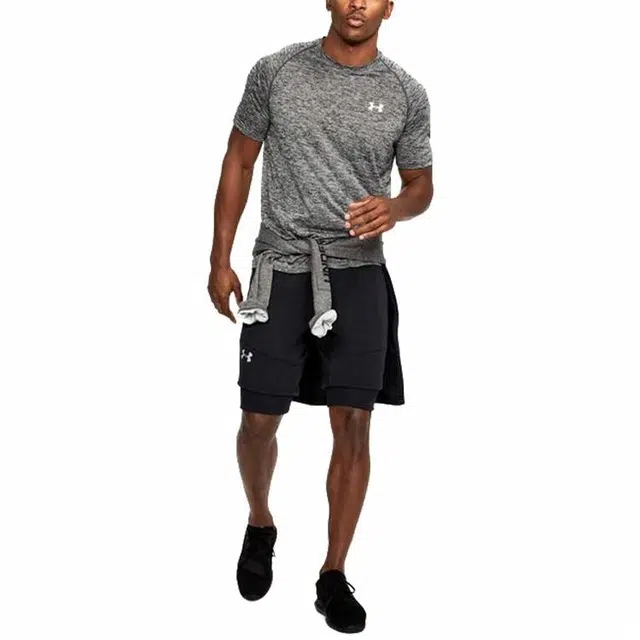 Under Armour T