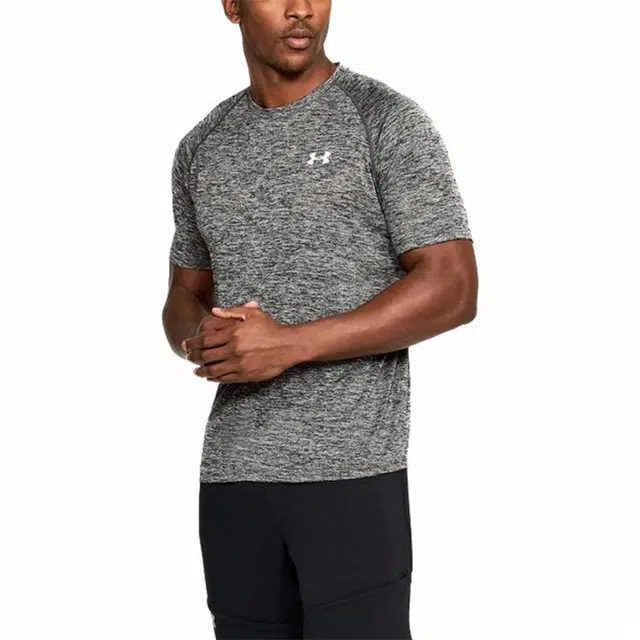 Under Armour T