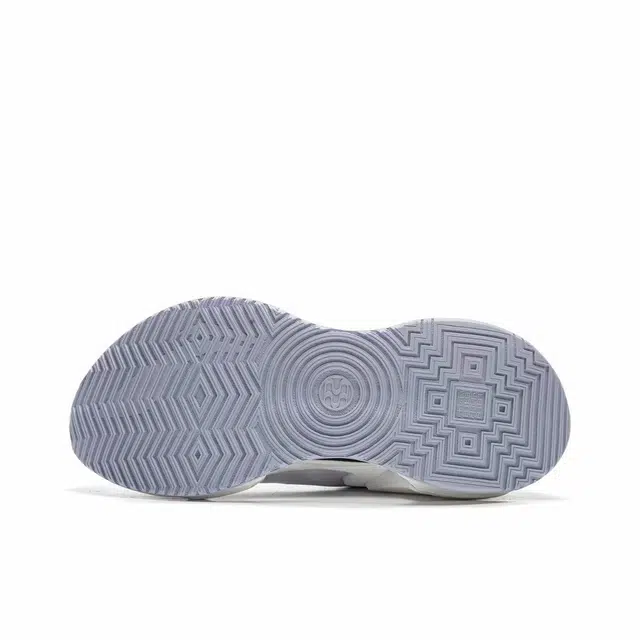 LiNing 3 ESSENTIAL
