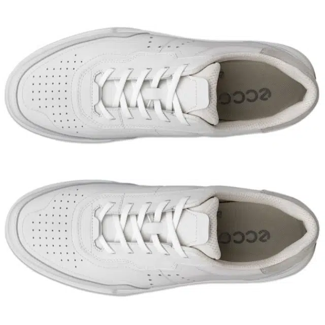 ecco Street Court
