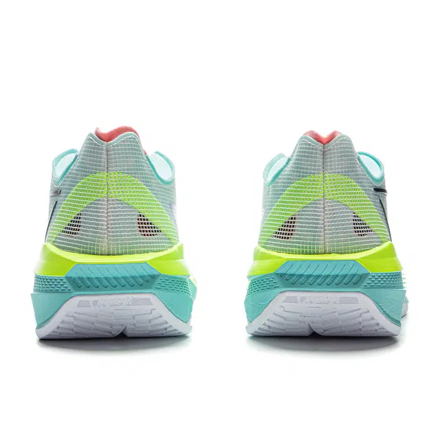LiNing Ultra Light 2025