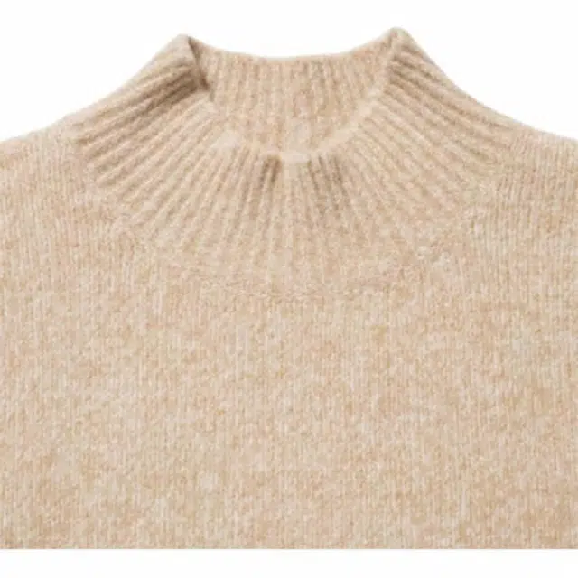 UNIQLO x JW Anderson FW23 souffle yarn