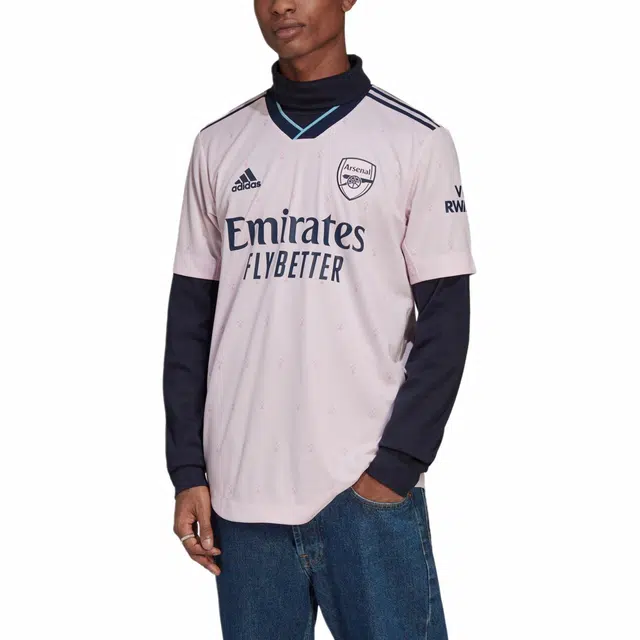 adidas LogoVT