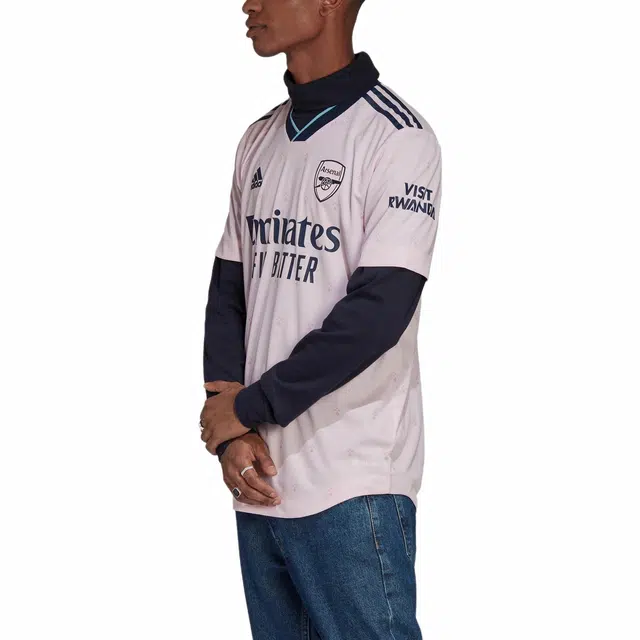 adidas LogoVT