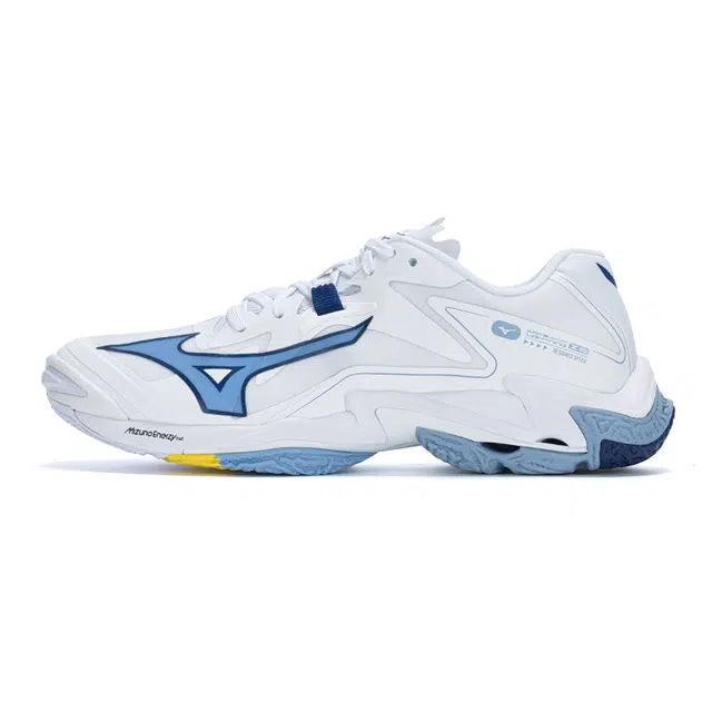 Mizuno Wave Lightning Z8