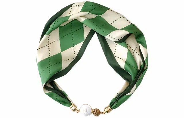 优幽兰 韩版高级感珍珠磁扣优雅领巾小众设计感精致时尚百搭简约个性气质轻奢清新淡雅薄复古 丝巾 女款