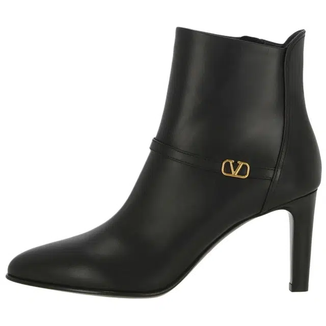 Valentino Vlogo
