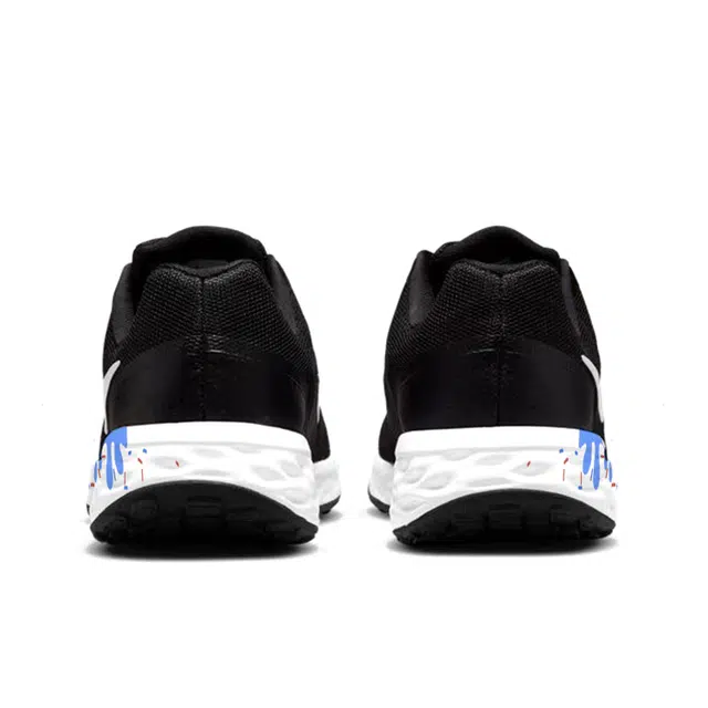 Nike REVOLUTION 6
