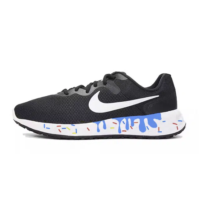Nike REVOLUTION 6