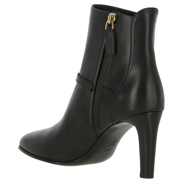 Valentino Vlogo