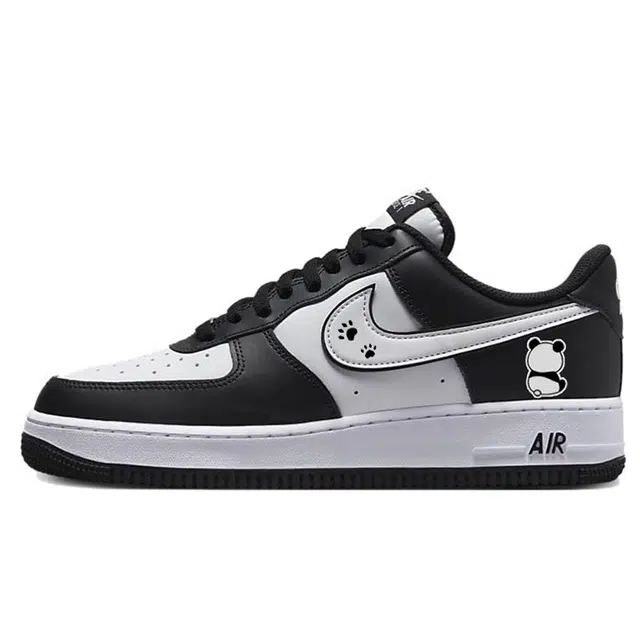 Nike Air Force 1 "Panda"