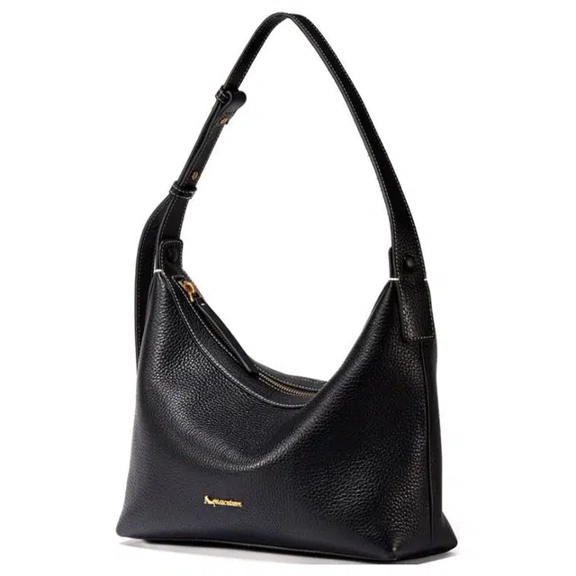 AQUASCUTUM