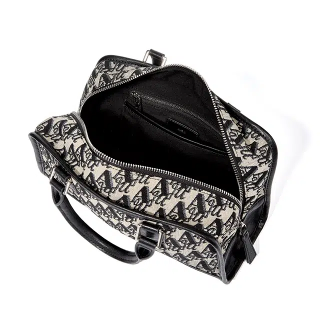 AQUASCUTUM