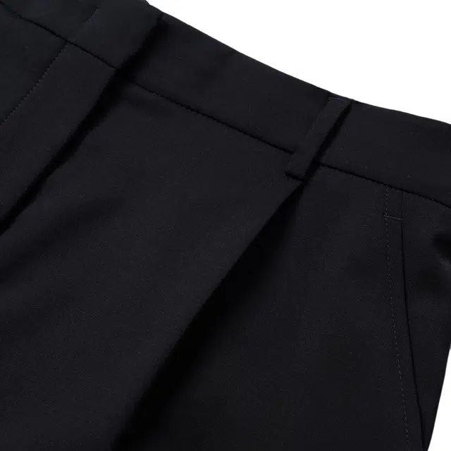 WEEKEND MaxMara Belbo Woollen Cloth Bermuda Shorts